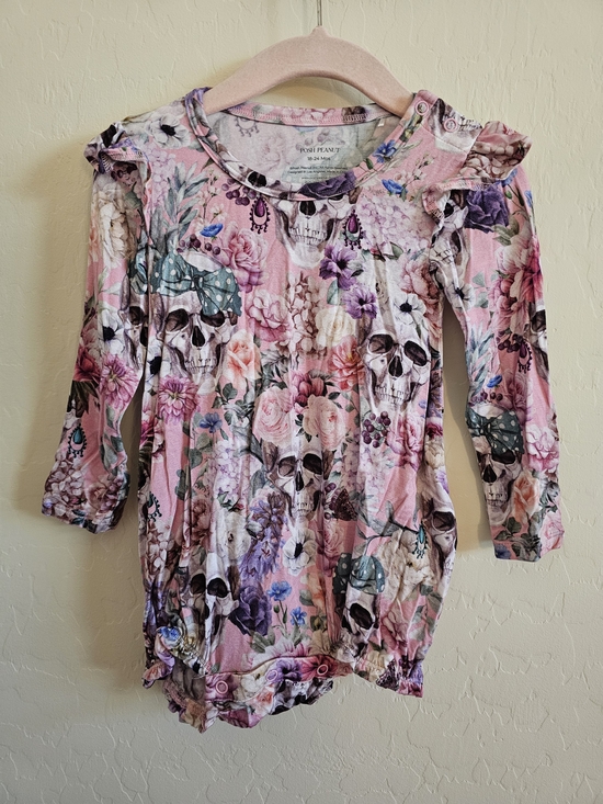 Posh Peanut Other - Posh Peanut Girls' Pink Floral & Skull Long Sleeve Top 18-24 Months